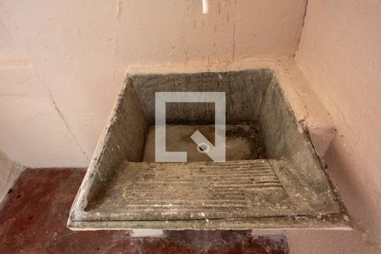 Casa para alugar com 1 quarto, 35m² em Centro, Diadema