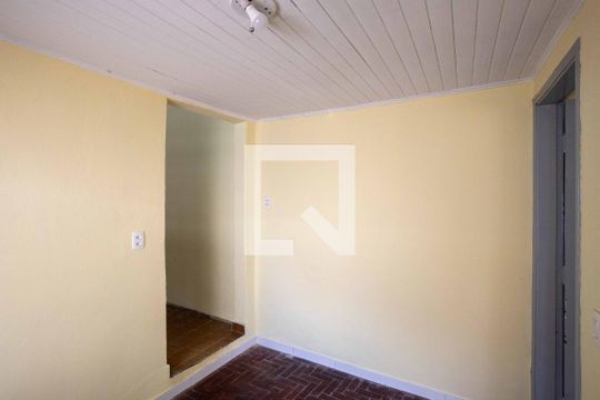 Casa para alugar com 1 quarto, 35m² em Centro, Diadema