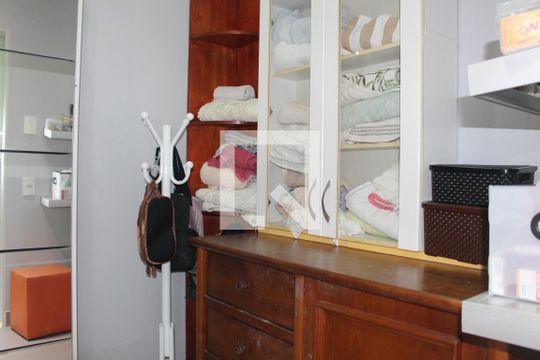 Banheiro da Suíte 1 de apartamento à venda com 4 quartos, 242m² em Flamengo, Rio de Janeiro