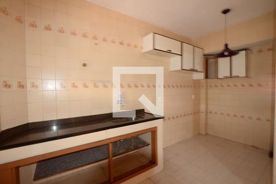 Cozinha de apartamento à venda com 2 quartos, 80m² em Irajá, Rio de Janeiro