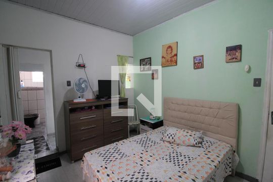 Suíte de casa à venda com 5 quartos, 203m² em Água Fria, São Paulo