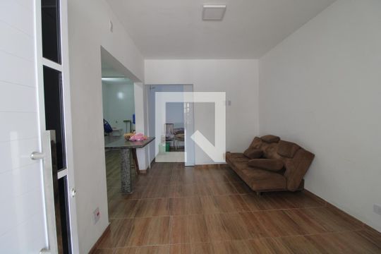 Sala da casa 2 de casa para alugar com 3 quartos, 156m² em Vila Gea, São Paulo