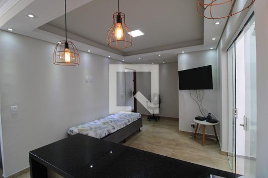 Casa para alugar com 3 quartos, 156m² em Vila Gea, São Paulo