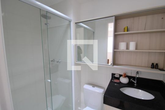 Banheiro de apartamento à venda com 2 quartos, 35m² em Parque Vitoria, São Paulo