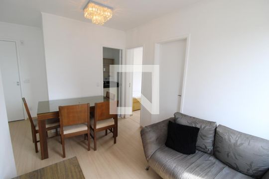 Apartamento à venda com 2 quartos, 35m² em Parque Vitoria, São Paulo
