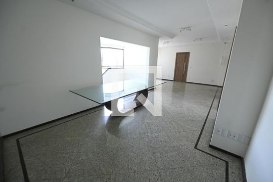 Sala de apartamento à venda com 4 quartos, 141m² em Setor Nova Suica, Goiânia