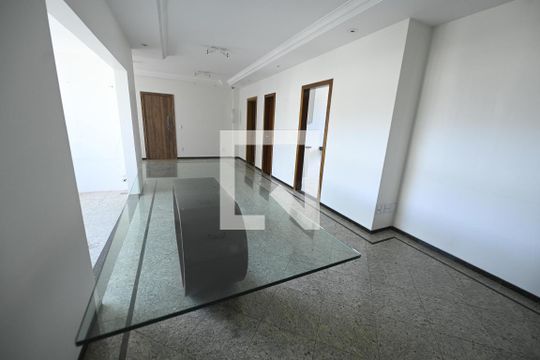 Sala de apartamento à venda com 4 quartos, 141m² em Setor Nova Suica, Goiânia