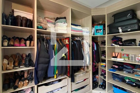 Closet de apartamento para alugar com 3 quartos, 89m² em Vila Euclides, São Bernardo do Campo