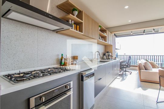 Cozinha de apartamento à venda com 1 quarto, 70m² em Sumarezinho, São Paulo