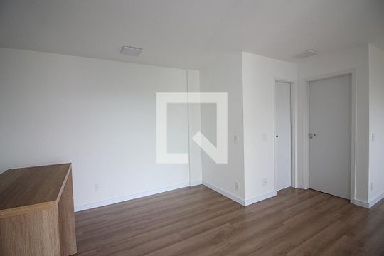 Sala  de apartamento para alugar com 1 quarto, 55m² em Vila Lusitânia, São Bernardo do Campo