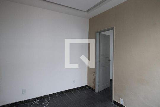 Sala de casa à venda com 1 quarto, 50m² em Irajá, Rio de Janeiro