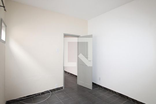 Quarto de casa à venda com 1 quarto, 50m² em Irajá, Rio de Janeiro