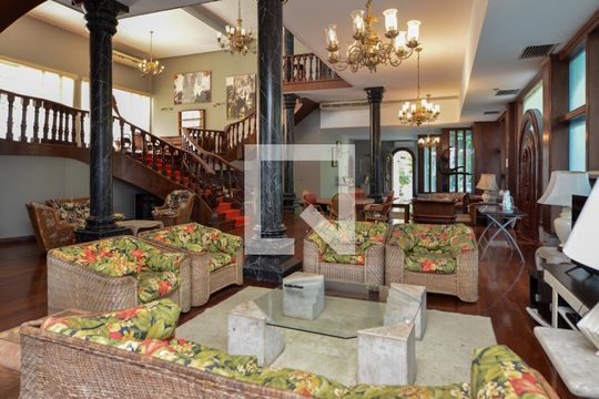 Sala de casa de condomínio à venda com 11 quartos, 1600m² em Barra da Tijuca, Rio de Janeiro