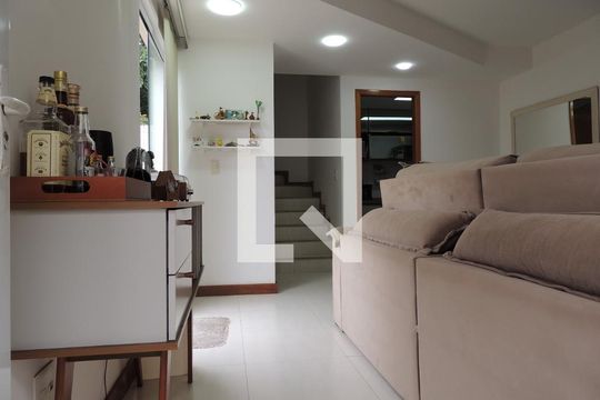 Sala  de casa de condomínio à venda com 3 quartos, 110m² em Freguesia de Jacarepaguá, Rio de Janeiro