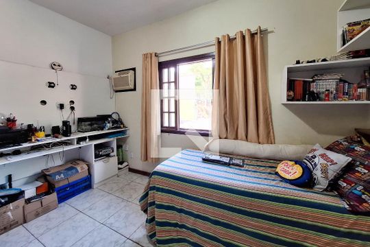 Quarto 1 de casa à venda com 5 quartos, 290m² em Engenho do Mato, Niterói