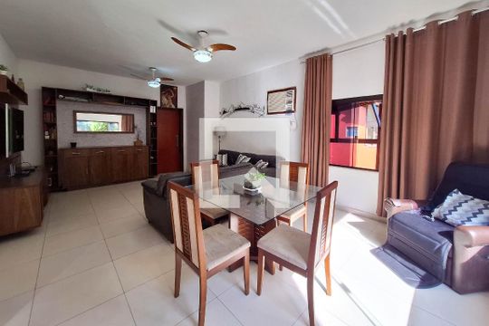Casa à venda com 5 quartos, 290m² em Engenho do Mato, Niterói