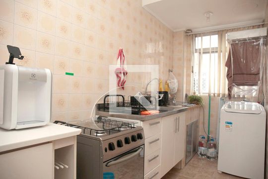 Cozinha + Área de Serviço de apartamento à venda com 1 quarto, 42m² em Bela Vista, Porto Alegre