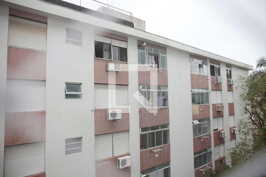 Sala Vista de apartamento à venda com 1 quarto, 42m² em Bela Vista, Porto Alegre