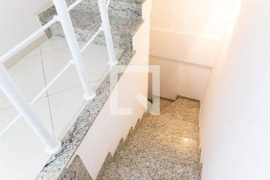 Acesso a Garagem de casa de condomínio à venda com 2 quartos, 132m² em Vila Principe de Gales, Santo André