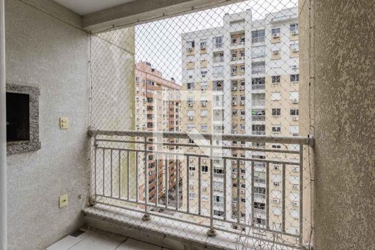 Sacada de apartamento à venda com 2 quartos, 62m² em Vila Ipiranga, Porto Alegre