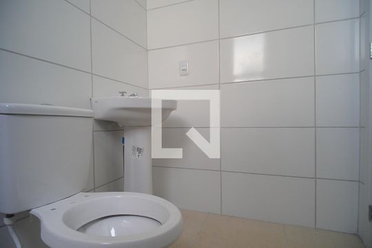Banheiro de apartamento à venda com 2 quartos, 48m² em Feitoria, São Leopoldo