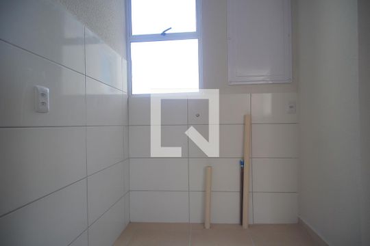 Cozinha de apartamento à venda com 2 quartos, 48m² em Feitoria, São Leopoldo