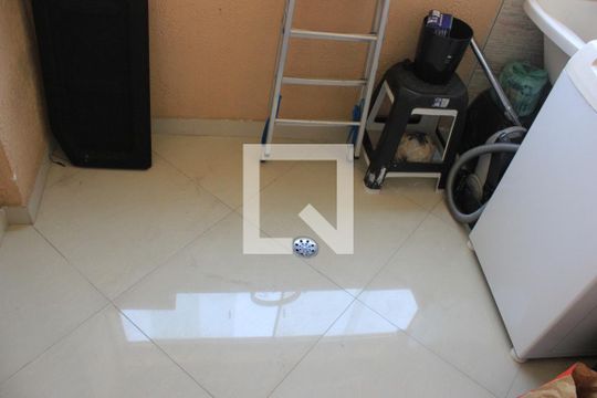 Lavanderia de apartamento para alugar com 2 quartos, 72m² em Vila Rosália, Guarulhos