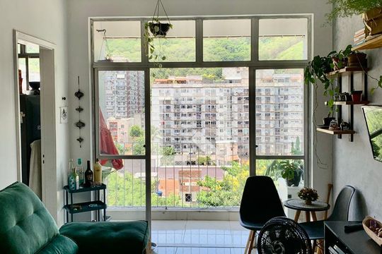 Sala de apartamento à venda com 1 quarto, 40m² em Riachuelo, Rio de Janeiro