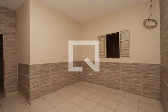Casa para alugar com 1 quarto, 40m² em Vila Bancaria, São Paulo