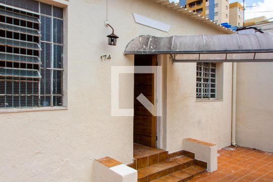 Quintal de casa para alugar com 2 quartos, 170m² em Bonfim, Campinas