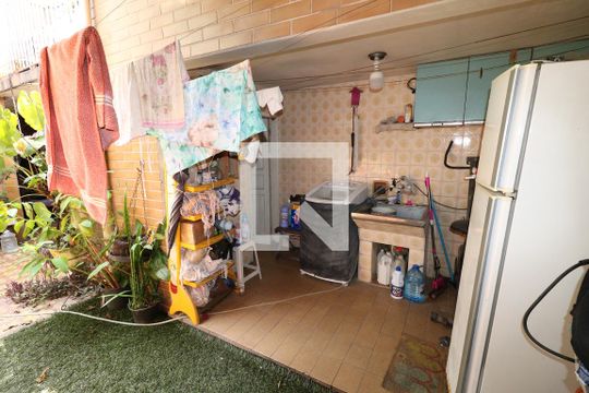 Área de Serviço de casa para alugar com 3 quartos, 200m² em Vila Medeiros, São Paulo