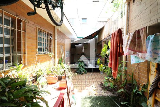 Quintal de casa para alugar com 3 quartos, 200m² em Vila Medeiros, São Paulo