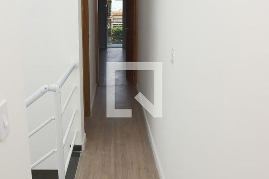 Corredor de casa à venda com 3 quartos, 141m² em Campo Grande, São Paulo