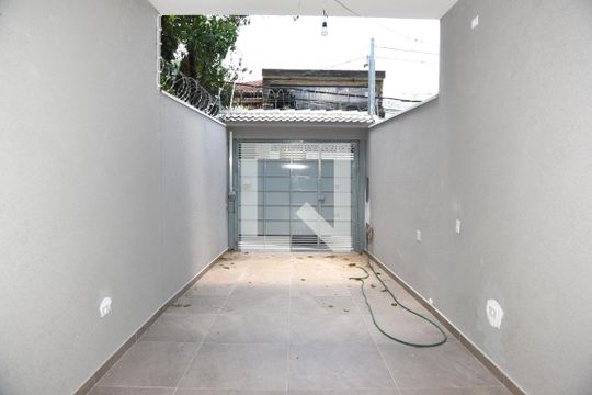 Garagem de casa à venda com 3 quartos, 141m² em Campo Grande, São Paulo