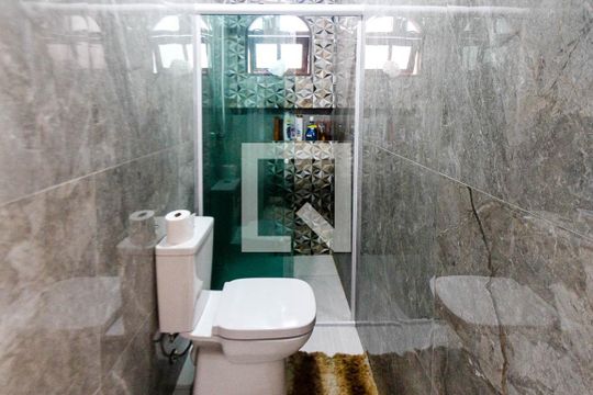 Banheiro 1 de casa à venda com 3 quartos, 160m² em Jardim Haia do Carrao, São Paulo