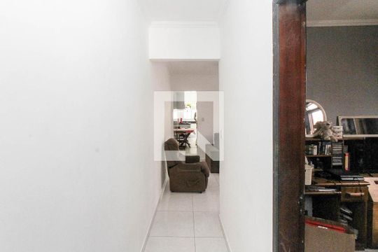 Corredor de casa à venda com 3 quartos, 160m² em Jardim Haia do Carrao, São Paulo