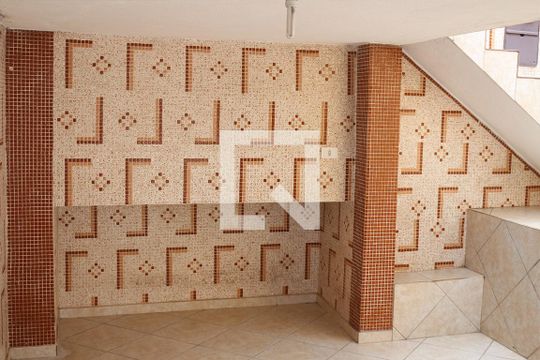 Garagem de casa à venda com 2 quartos, 240m² em Santa Maria, São Caetano do Sul