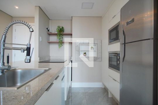 Cozinha de kitnet/studio à venda com 1 quarto, 72m² em Petrópolis, Porto Alegre