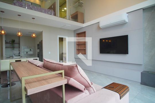 Sala de kitnet/studio à venda com 1 quarto, 72m² em Petrópolis, Porto Alegre