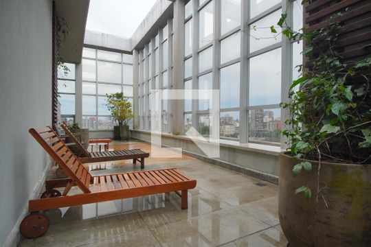 Área comum de kitnet/studio à venda com 1 quarto, 72m² em Petrópolis, Porto Alegre