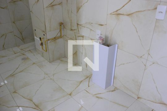 Cozinha de apartamento para alugar com 2 quartos, 36m² em Vila das Bandeiras, Guarulhos