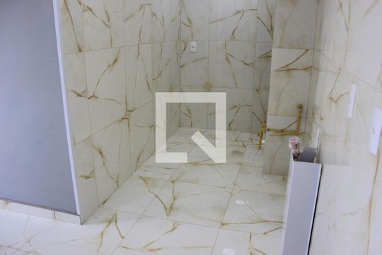 Cozinha de apartamento para alugar com 2 quartos, 36m² em Vila das Bandeiras, Guarulhos