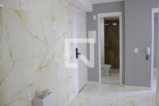 Lavanderia de apartamento para alugar com 2 quartos, 36m² em Vila das Bandeiras, Guarulhos