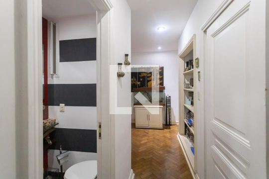 Corredor de apartamento à venda com 3 quartos, 230m² em Flamengo, Rio de Janeiro