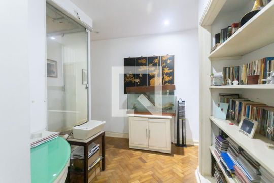 Corredor de apartamento à venda com 3 quartos, 230m² em Flamengo, Rio de Janeiro