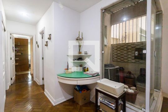 Corredor de apartamento à venda com 3 quartos, 230m² em Flamengo, Rio de Janeiro