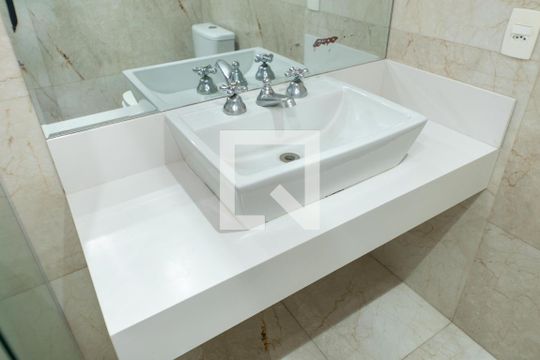 Banheiro Social de apartamento à venda com 4 quartos, 150m² em Ipiranga, São Paulo