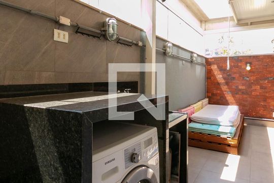 Área de Serviço de apartamento para alugar com 1 quarto, 65m² em Palmeiras, Belo Horizonte