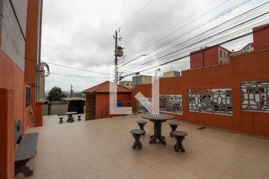 Área comum de apartamento para alugar com 2 quartos, 50m² em Conjunto Residencial José Bonifácio, São Paulo