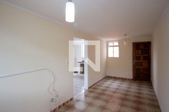 Apartamento para alugar com 2 quartos, 50m² em Conjunto Residencial José Bonifácio, São Paulo